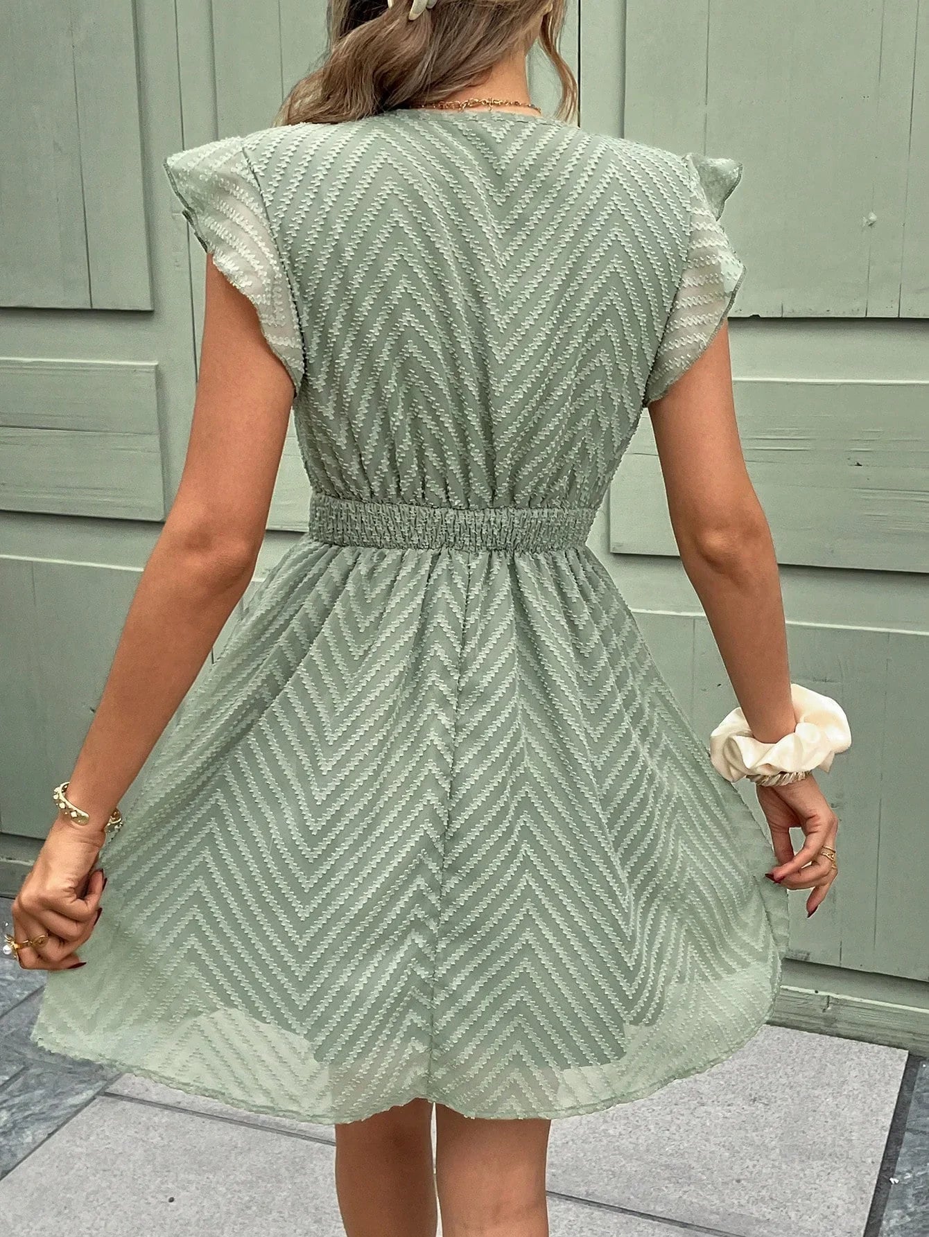 Women Dress | Short Sleeve Knee Length V-neck Elastic Waistband Design